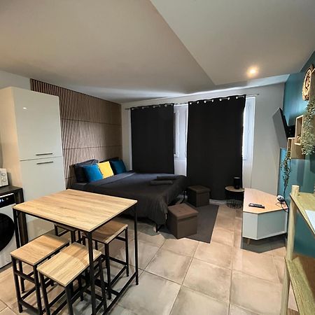 Studio Confortable Avec Balcon Вилньов-сюр-Ло Екстериор снимка