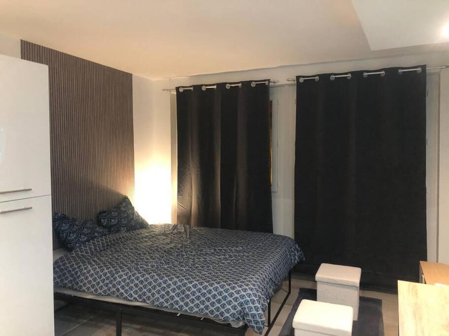 Studio Confortable Avec Balcon Вилньов-сюр-Ло Екстериор снимка